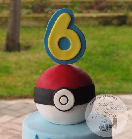 TARTA FONDANT POKEMON PARA ADRIAN