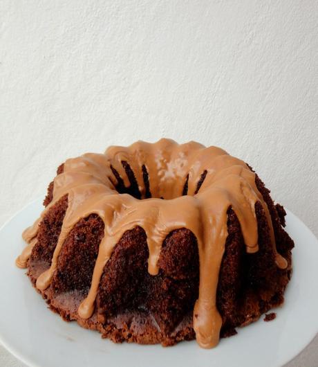 Bizcocho de Chocolate Casero (Receta para perder el juicio)