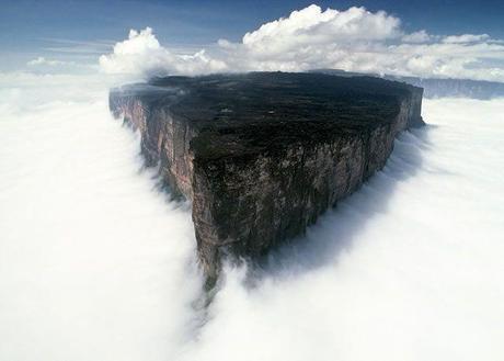 ALGUNOS LUGARES MUY CURIOSOS DEL PLANETA TIERRA