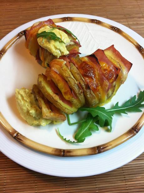 Patatas Rellenas De Jamón Y Cheddar