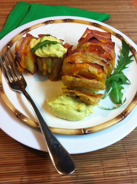 Patatas Rellenas De Jamón Y Cheddar