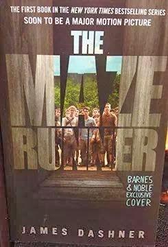 Noticias Domingueras #4: Nuevos autores [Tríada], Academia de Vampiros, SAI y mucho más.