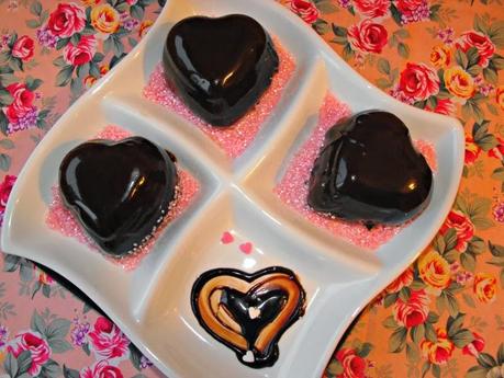 Mousse de chocolate con cobertura brillante