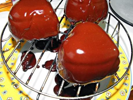 Mousse de chocolate con cobertura brillante