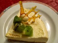 Tarta cremosa de chocolate blanco y kiwi