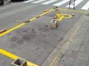 Vecinos discapacidad pintan propias plazas aparcamiento ante falta mantenimiento Consistorio Dénia