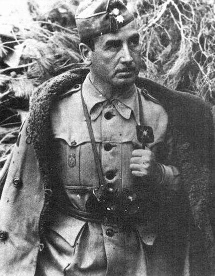 Teniente General Rafael García Valiño
