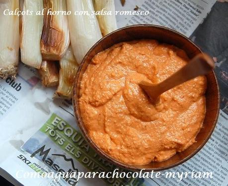 CALÇOTS AL HORNO CON SALSA ROMESCO.