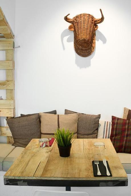 Mr Frank.Lugar natural y urban con decoracion low cost