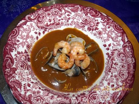 Bisqué (Sopa) de langostinos con almejas