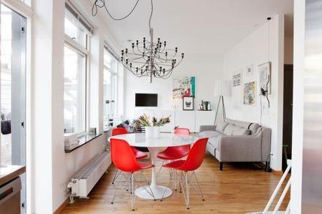 Ático moderno con amplia terraza muebles de diseño estilo nórdico escandinavo diseño de exteriores terrazas decoración interiores pequeños decoración diseño áticos decoración de salones nórdicos cocinas blancas modernas blog decoración de interiores Ático moderno con amplia terraza