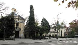 La ermita de San Antonio de la Florida original junto a su copia, en Madrid 