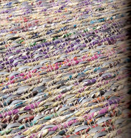 ALFOMBRAS CON MATERIALES RECICLADOS.