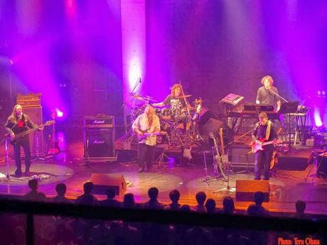 IL ROVESCIO DELLA MEDAGLIA REGRESAN CON UN ÁLBUM EN DIRECTO