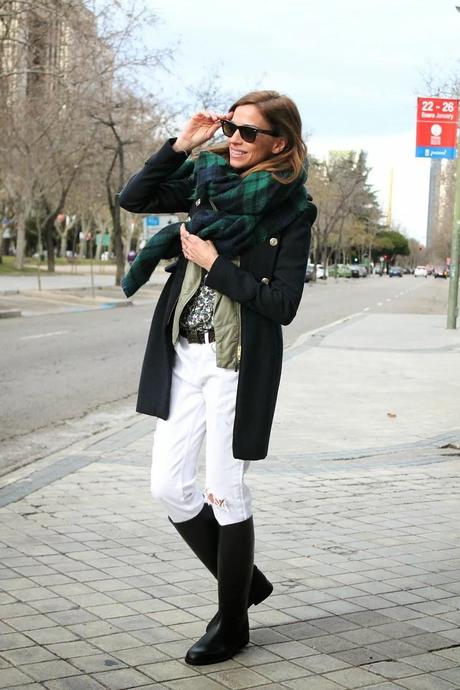 Abrigo marinero biker y boyfriend jeans