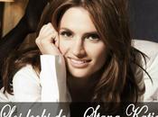 looks de...Stana Katic