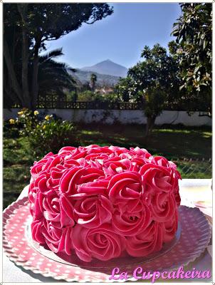 Tarta de Rosas y Cupcakes románticos