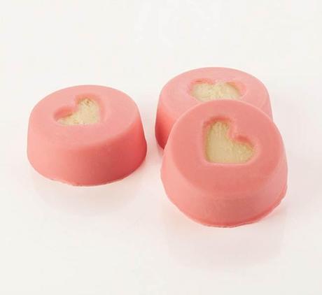 Love is int the bath