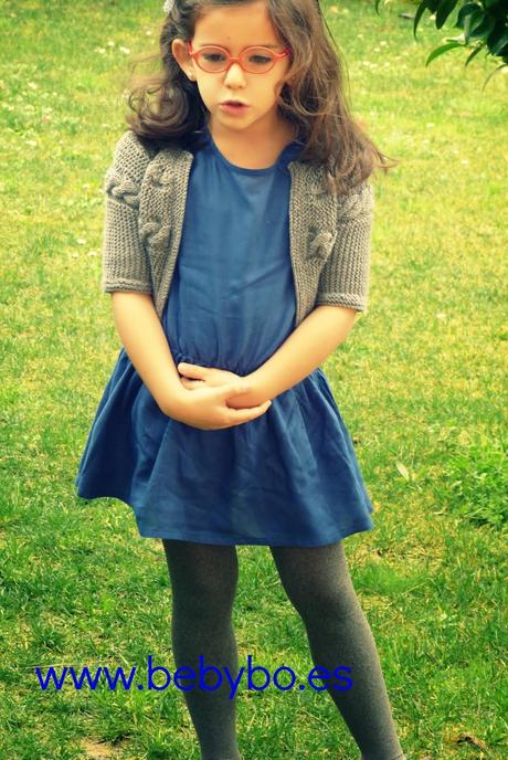 CON NUESTRO VESTIDO AZUL AZAFATA