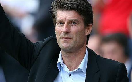 La apuesta por el fútbol de Laudrup no salió bien Michael Laudrup Swansea