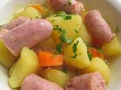 Cocina básica: salchichas frescas guisadas