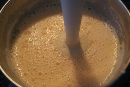 Plumas con Salchichas de pavo y Crema de Quesitos Plumas con Salchichas de pavo y Crema de Quesitos