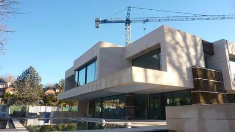 Nuevas imágenes de obra del proyecto de vivienda unifamiliar situado al N.E. de Madrid