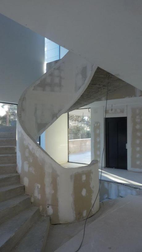 Nuevas imágenes de obra del proyecto de vivienda unifamiliar situado al N.E. de Madrid