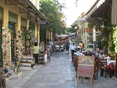 Calle Pandrossou, Atenas