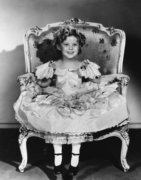 SHIRLY TEMPLE Y SUS VESTIDOS SHIRLY TEMPLE Y SUS VESTIDOS
