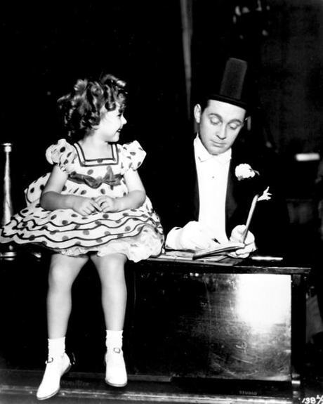 SHIRLY TEMPLE Y SUS VESTIDOS SHIRLY TEMPLE Y SUS VESTIDOS