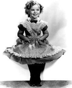 SHIRLY TEMPLE Y SUS VESTIDOS SHIRLY TEMPLE Y SUS VESTIDOS
