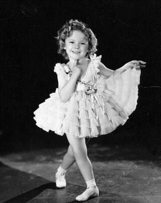 SHIRLY TEMPLE Y SUS VESTIDOS SHIRLY TEMPLE Y SUS VESTIDOS