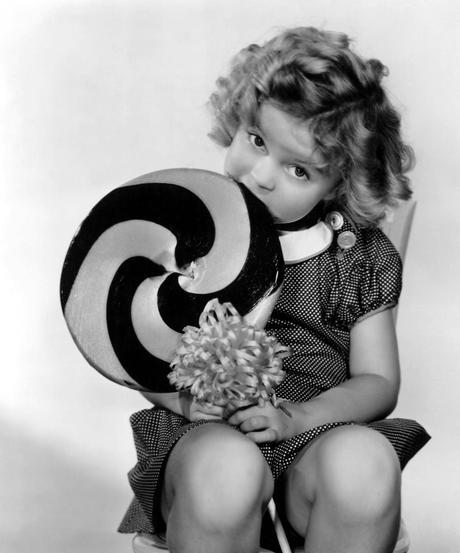 SHIRLY TEMPLE Y SUS VESTIDOS SHIRLY TEMPLE Y SUS VESTIDOS