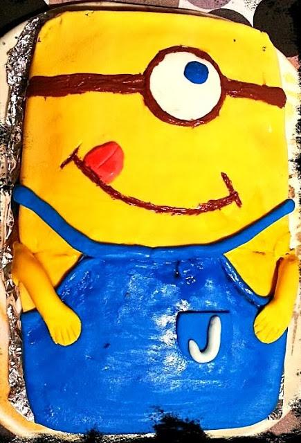 Tarta Minion de fondant