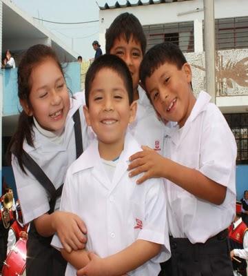 MINEDU Y UGEL 08 DE LA MANO PARA EVITAR ABUSOS Y ROBOS  A LOS BOLSILLOS DE  LOS PADRES DE FAMILIA…