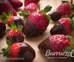 Alimentos afrodisíacos: Fresas con chocolate de Burruezo congelados