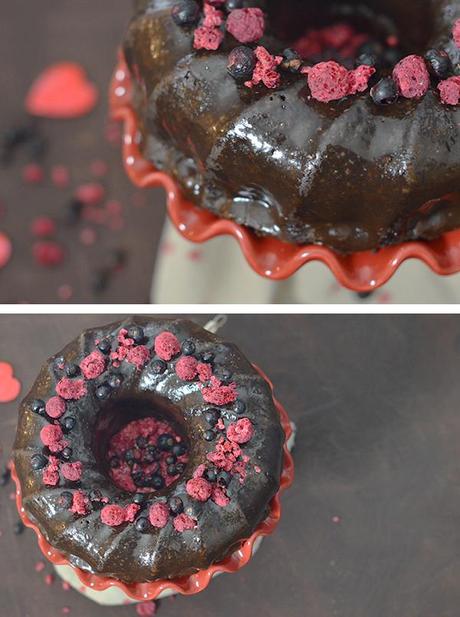 Pastel glaseado de Chocolate con frutos rojos para San Valentín