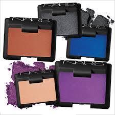 Nars nos seduce a través de Guy Bourdin