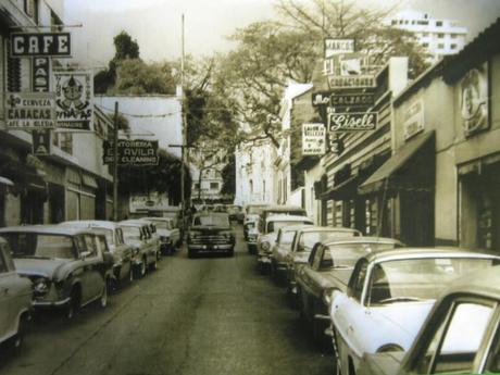 EL RECREO Calle La Iglesia, Urb. Las Delicias-Sabana Grande