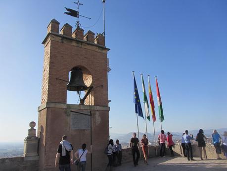 Torre de la Vela, desde la que podrás disfrutar de unas magníficas vistas de Granada.