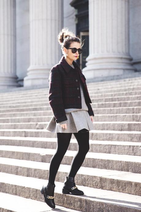 GRey_Skirt-Plaid_Jacket-Chain_Boots-Outfit-street_Style-