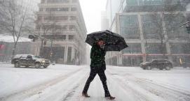 Sube a 12 cantidad muertos en EEUU por frío.