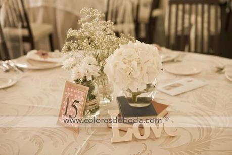 Decoración de boda en tonos fucsia y naranja