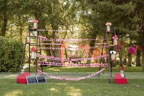 Decoración de boda en tonos fucsia y naranja