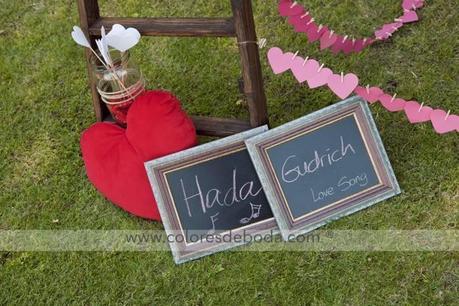 Decoración de boda en tonos fucsia y naranja