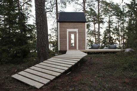 Wooden-Cabin-3-640x426