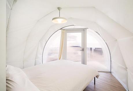 Guijarros y gusanos inspiran el camping móvil diseñado por los arquitectos de ArchiWorkshop. Archiworkshop STACKING DOUGHNUT AND MODULAR FLOW (10)