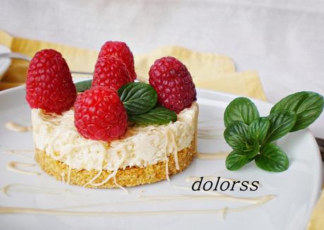 Tarta individual con coco y frambuesas   (Sin horno)