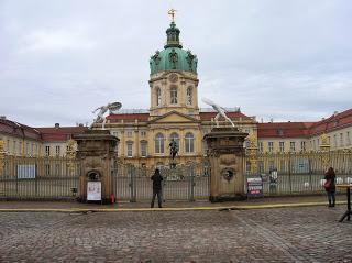 Schloss Charlottenburg (Castillo de Charlottenburgo), Berlin, Alemania, round the world, La vuelta al mundo de Asun y Ricardo, mundoporlibre.com